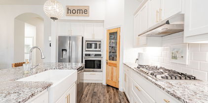 1406 Darlington Ln, Forney
