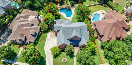 808 Country Club Dr, Heath