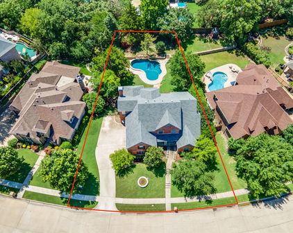 808 Country Club Dr, Heath