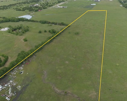 9039 Prairie Chapel Rd, Crandall