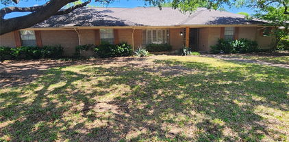 10318 Pensive Dr, Dallas