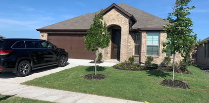 2264 Templin Ave, Forney