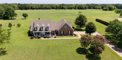 10747 County Road 2326, Terrell