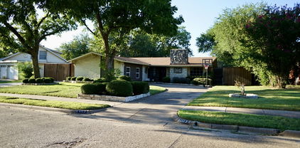 1113 Edwards Ct S, Irving