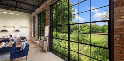 1208 S Riverfront Blvd, Dallas
