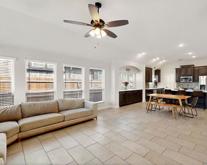 3817 Myrtle Way, Kaufman