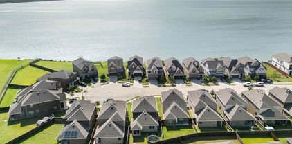 18137 Lakefront Ct, Forney