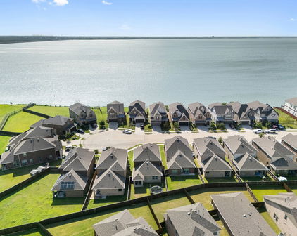 18137 Lakefront Ct, Forney