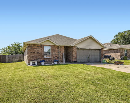 1806 Willowbrook Dr, Terrell
