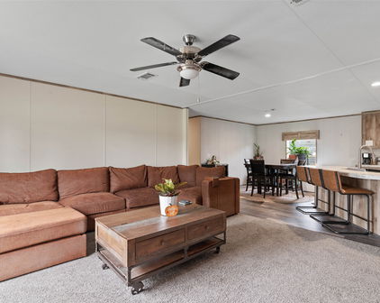 1318 Vz County Road 3414, Wills Point