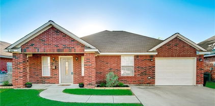 520 Lakeside Dr, Rockwall