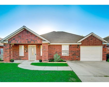 520 Lakeside Dr, Rockwall