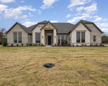 1516 Lynx Loop, Forney