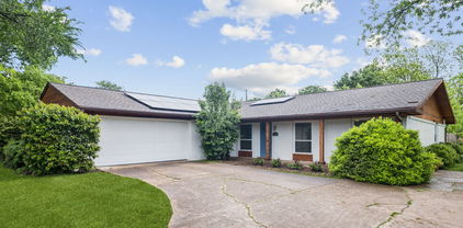 12345 Band Box Pl, Dallas