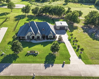 1387 Shadow Lakes Dr, Wills Point