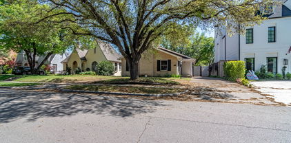 4077 Amherst Ave, University Park