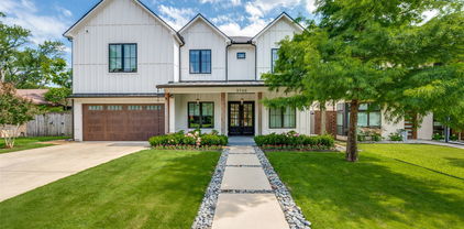 3766 Rockdale Dr, Dallas