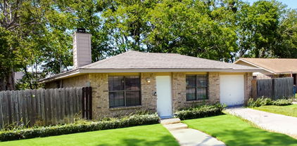 104 Melody Cir, Kaufman