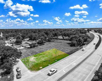 500 E State St, Terrell