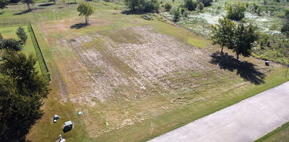 1022 Shadow Lakes Dr, Wills Point