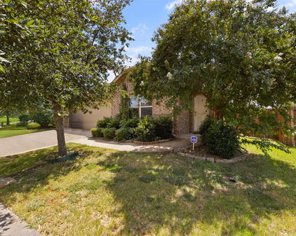 2108 Blakehill Dr, Forney