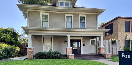 209 S Edgefield Ave, Dallas