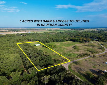 9833 R And R Cir Unit Lot 4, Kemp