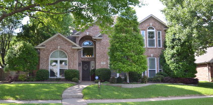 321 Fairway Meadows Dr, Garland