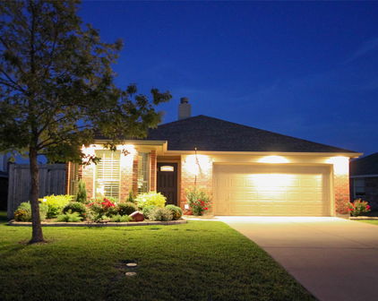 105 Windsor Dr, Forney