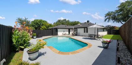 1114 Rainbow Dr, Richardson