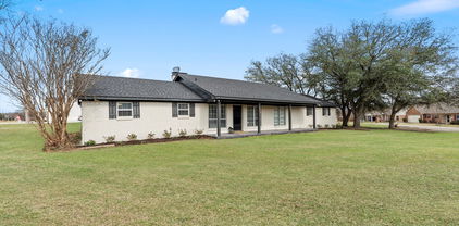 205 Westshore Dr, Wills Point
