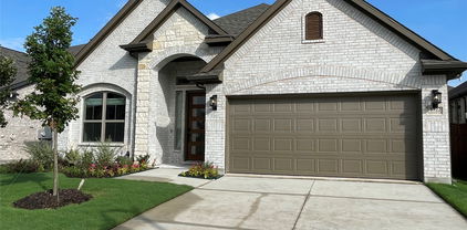 1722 Highwood, Forney