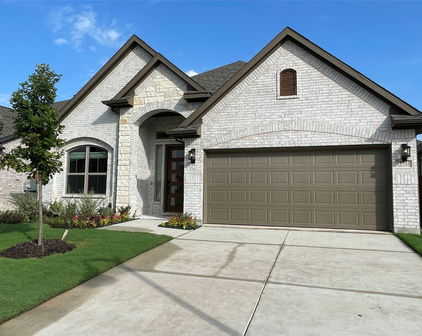 1722 Highwood, Forney