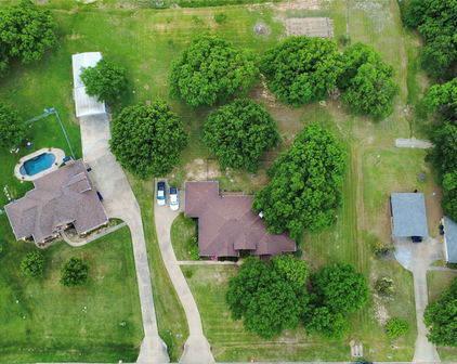 1025 Oak Hollow Ln, Combine