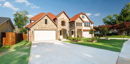 408 Larry Dr, Irving