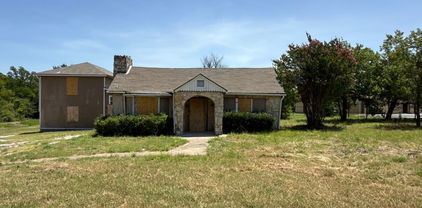 8160 University Hills Blvd, Dallas
