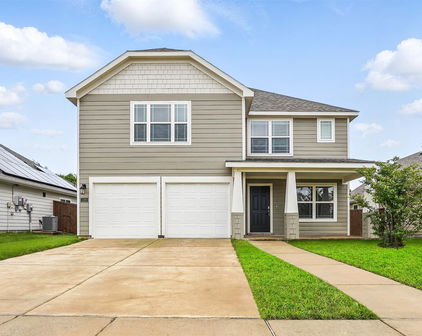 123 Rock Creek Ln, Terrell