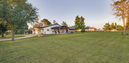 3447 County Rd 2182, Greenville