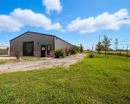 2037 Sun Dr, Rockwall