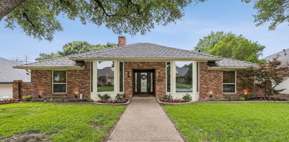 9620 Vista Oaks Dr, Dallas