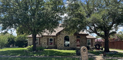 3305 Bridgewater Dr, Rowlett