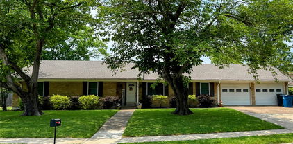 124 Circle Dr, Kaufman