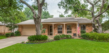 906 Redwood Dr, Richardson