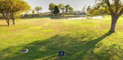109 Pond Trl, Kemp