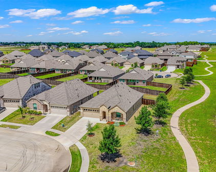 816 Grapefruit Ct, Forney