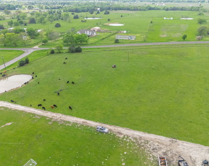 Lot 2 Cr-3517, Quinlan