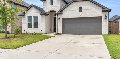 1272 Caprock Dr, Forney