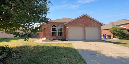 105 Hazelnut Trl, Forney