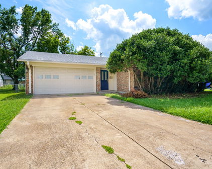 403 Southlake Dr, Forney