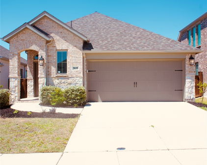 2035 Ballyoak Ln, Forney
